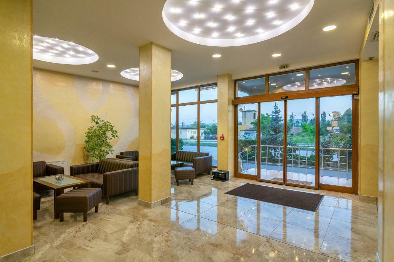 Adamo Hotel Βάρνα Εξωτερικό φωτογραφία