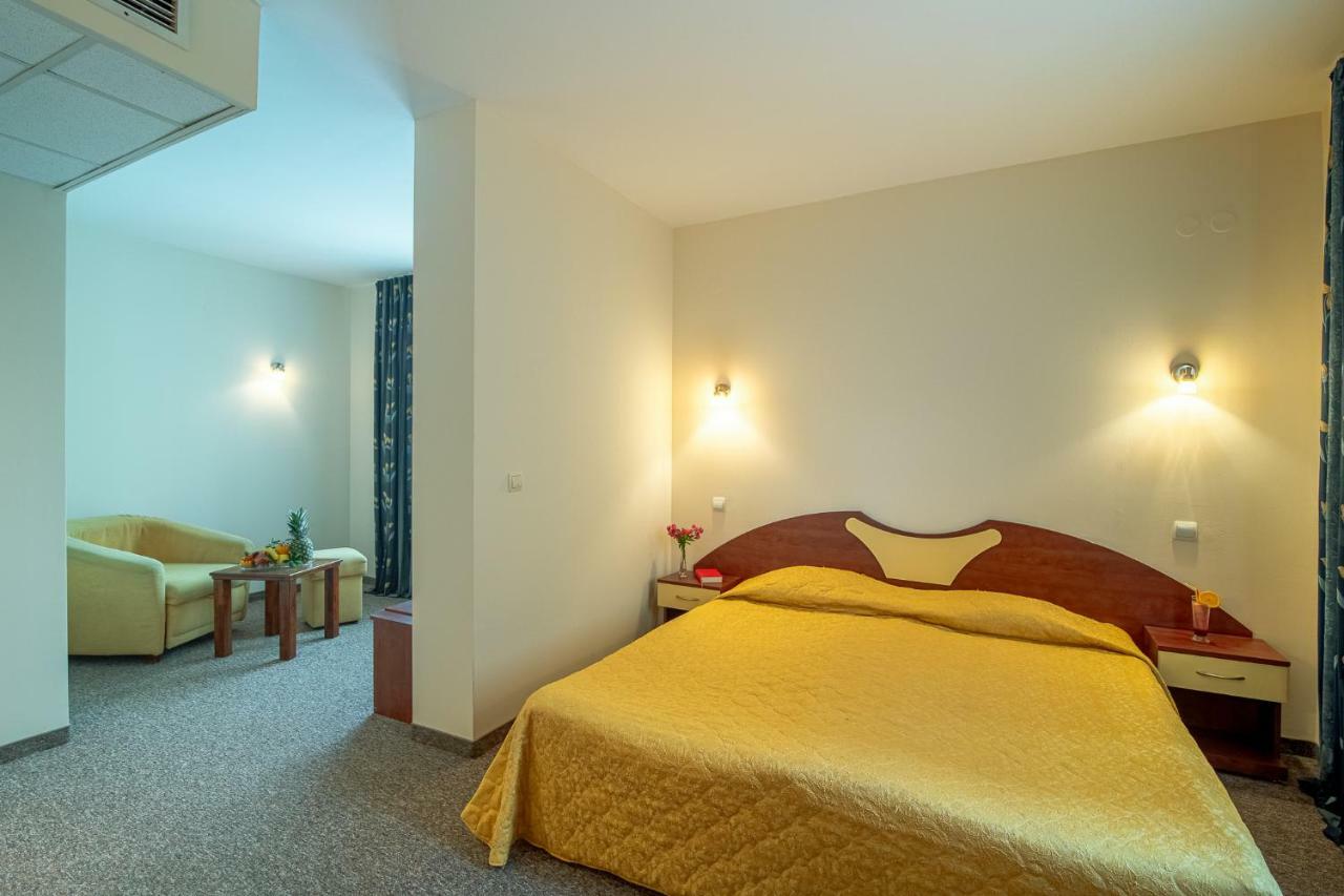 Adamo Hotel Βάρνα Εξωτερικό φωτογραφία